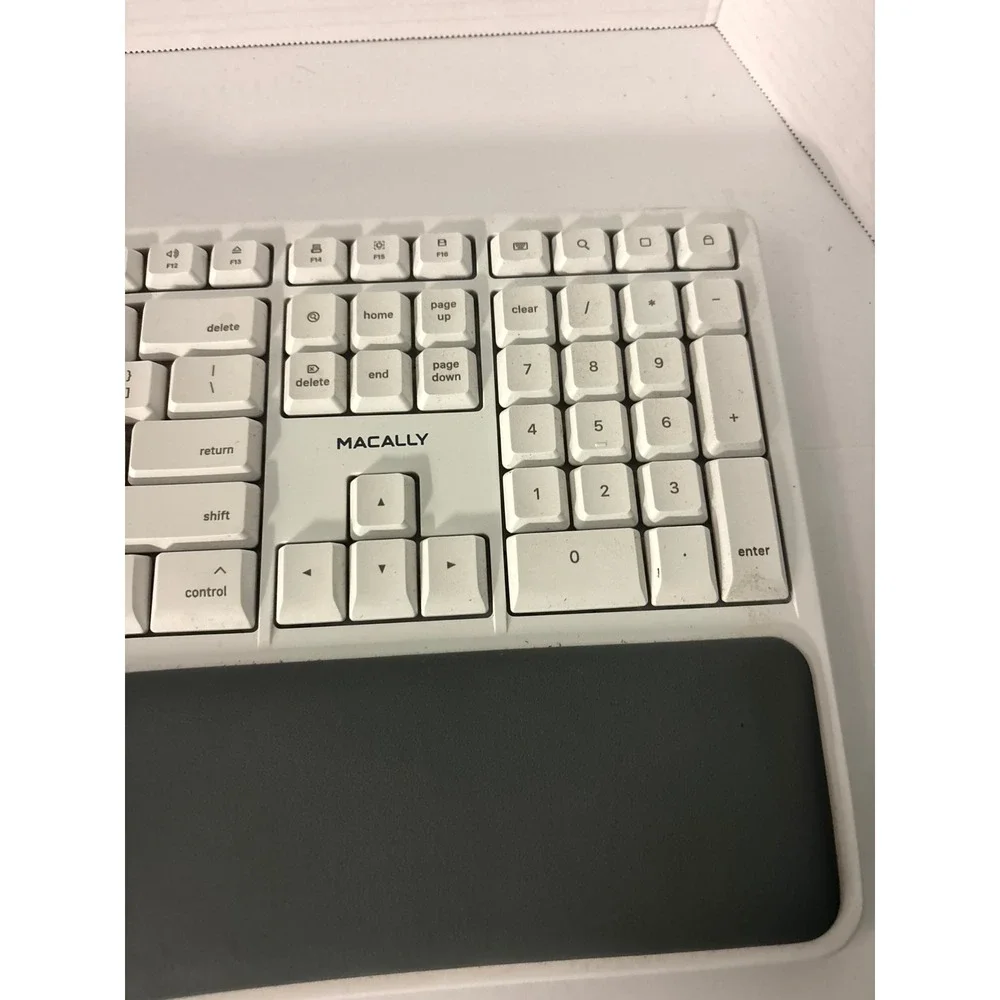 Macally BTERGOKEY Wireless Bluetooth Ergonomic Keyboard White Untested As-Is
